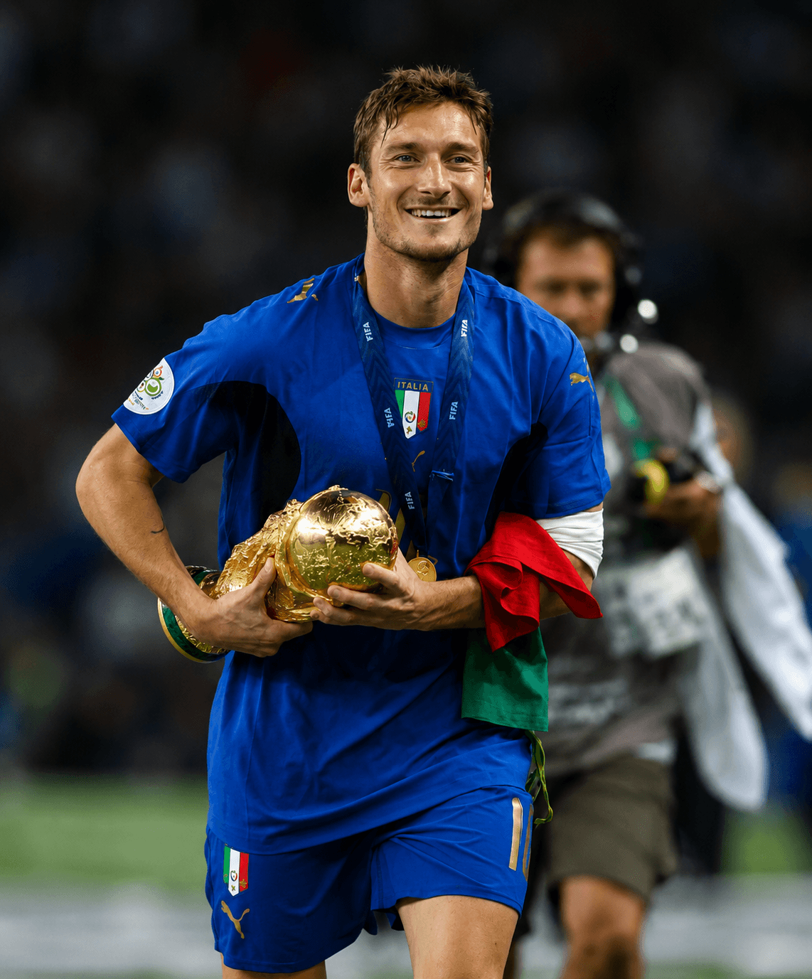 Totti con la Coppa del Mondo 2006